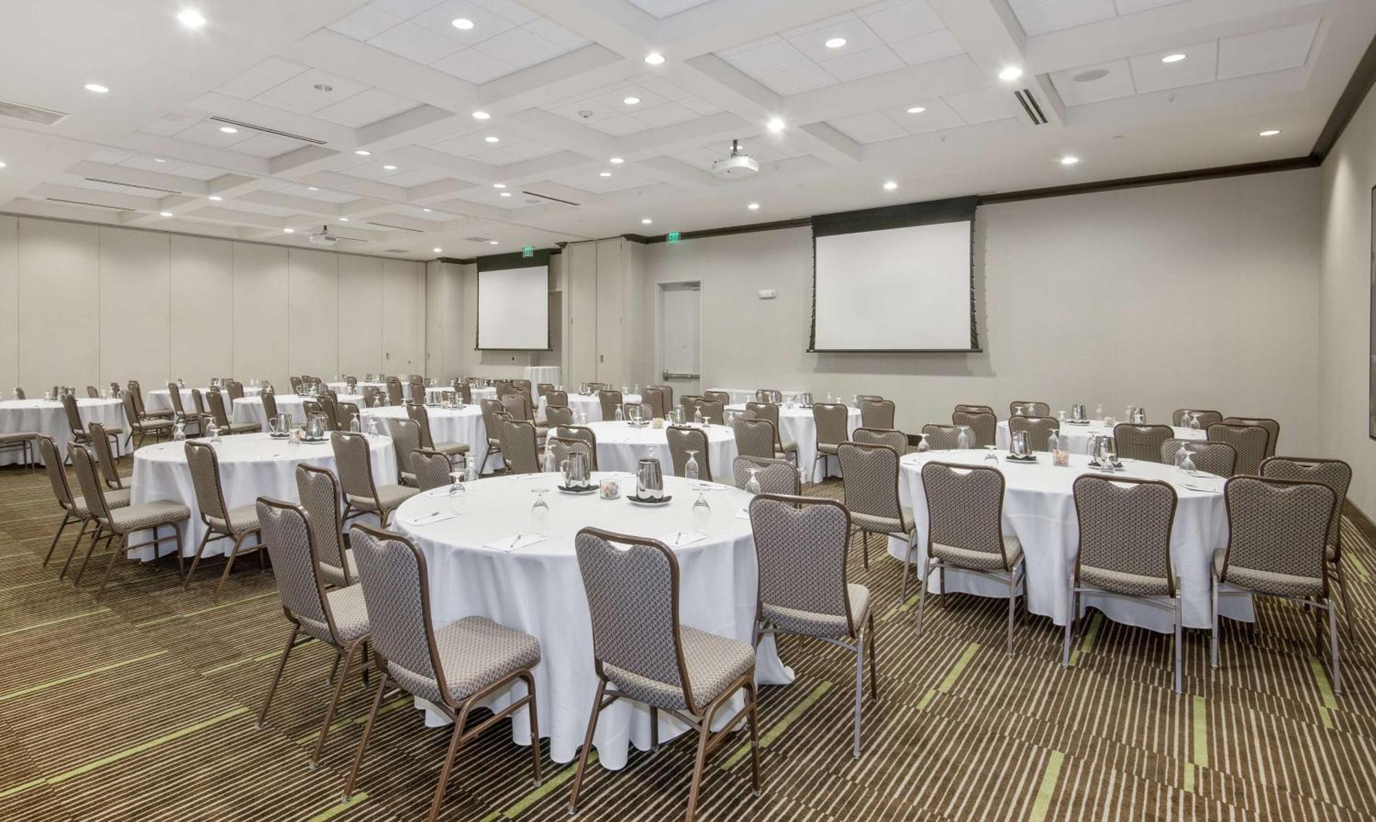 Hotel Hilton Garden Raleigh 3*