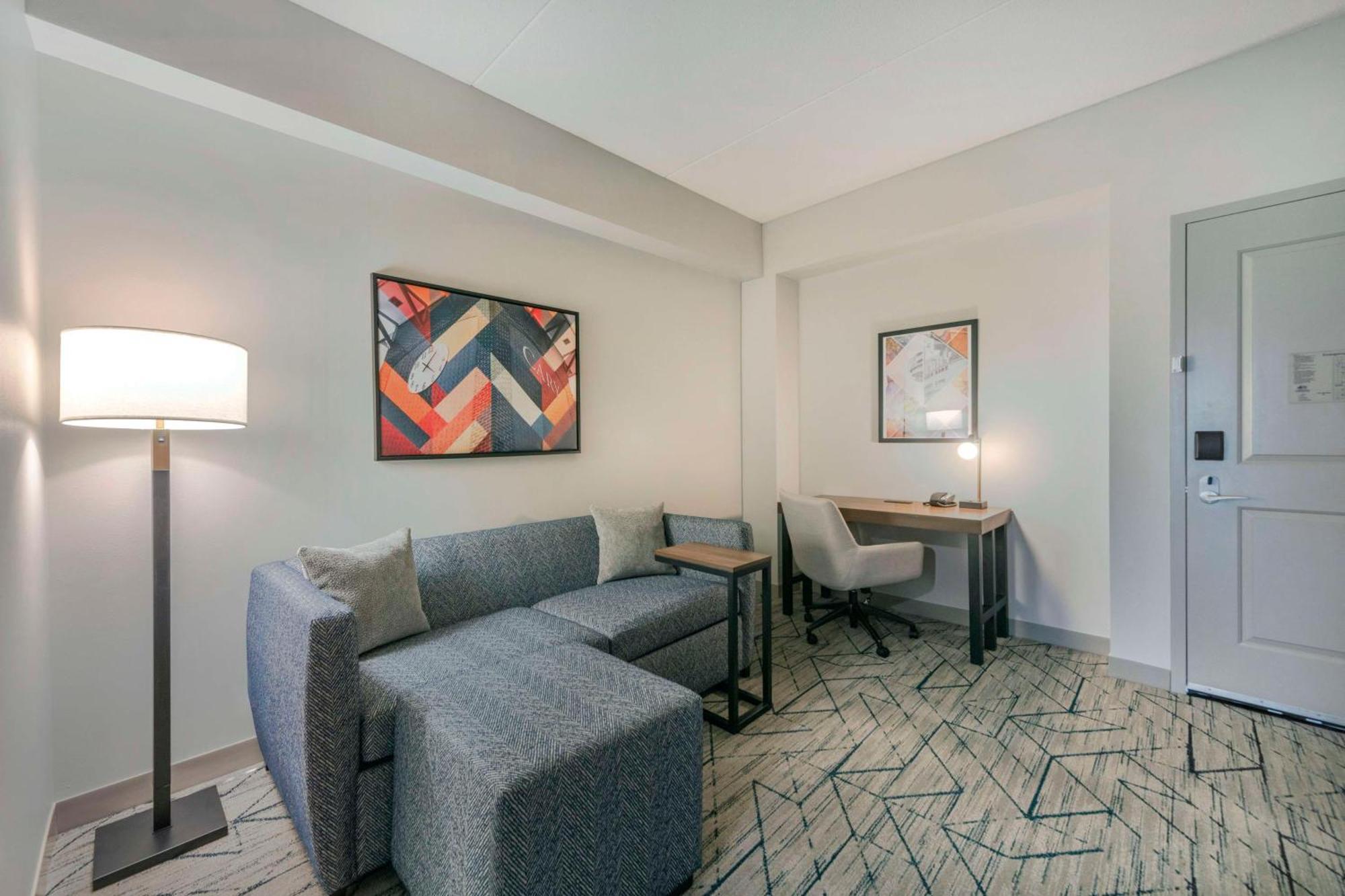 Hilton Garden Raleigh 3* Cary