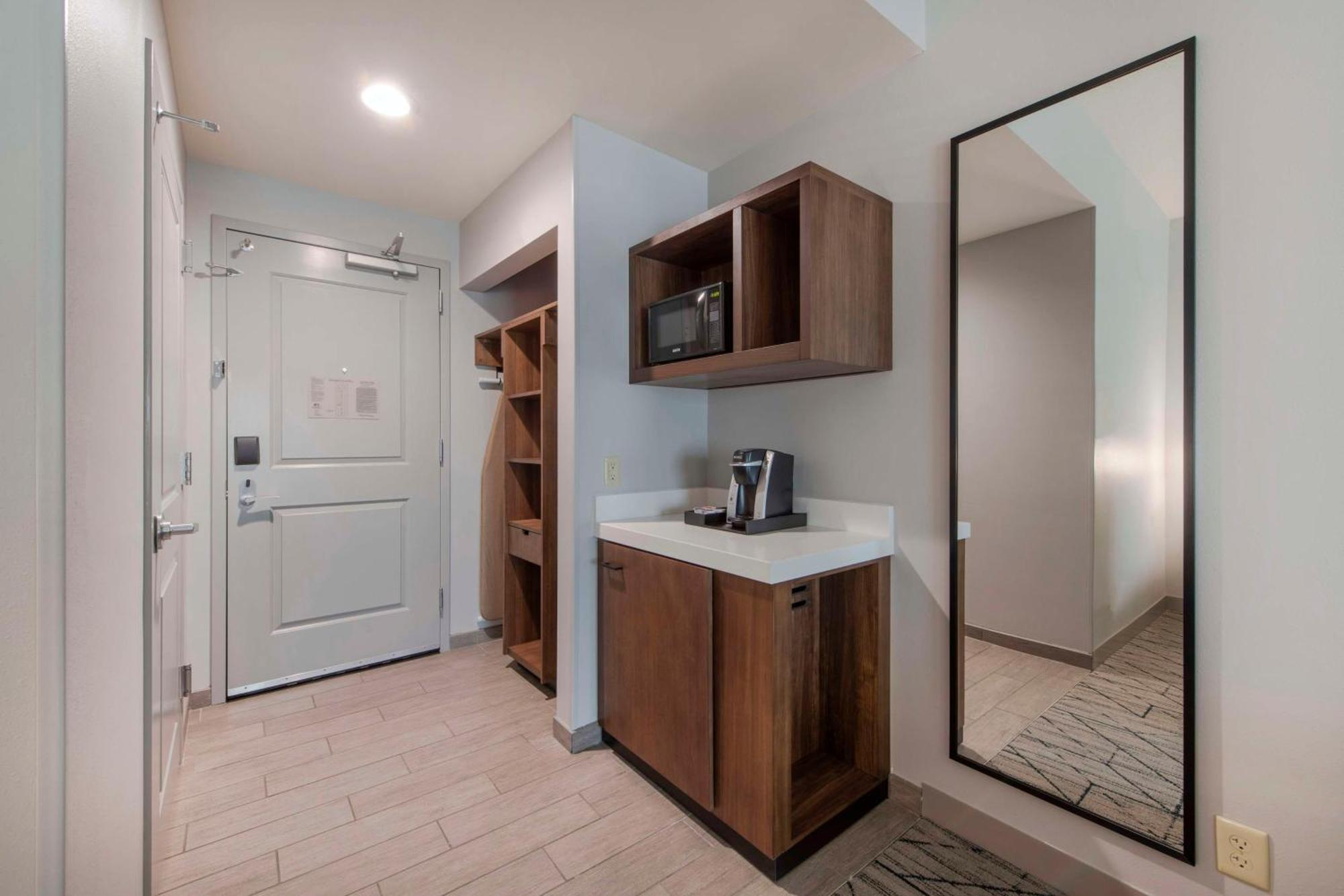 Hilton Garden Raleigh 3* Cary
