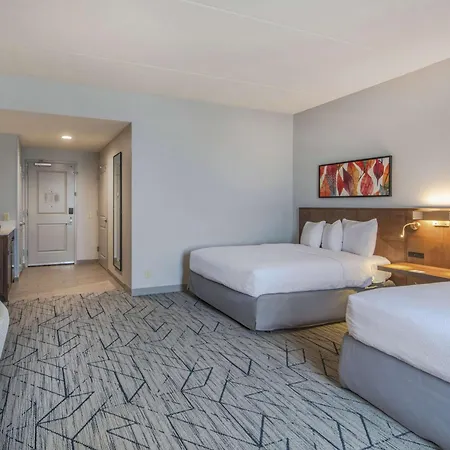 Hilton Garden Inn Raleigh Cary Exterior photo