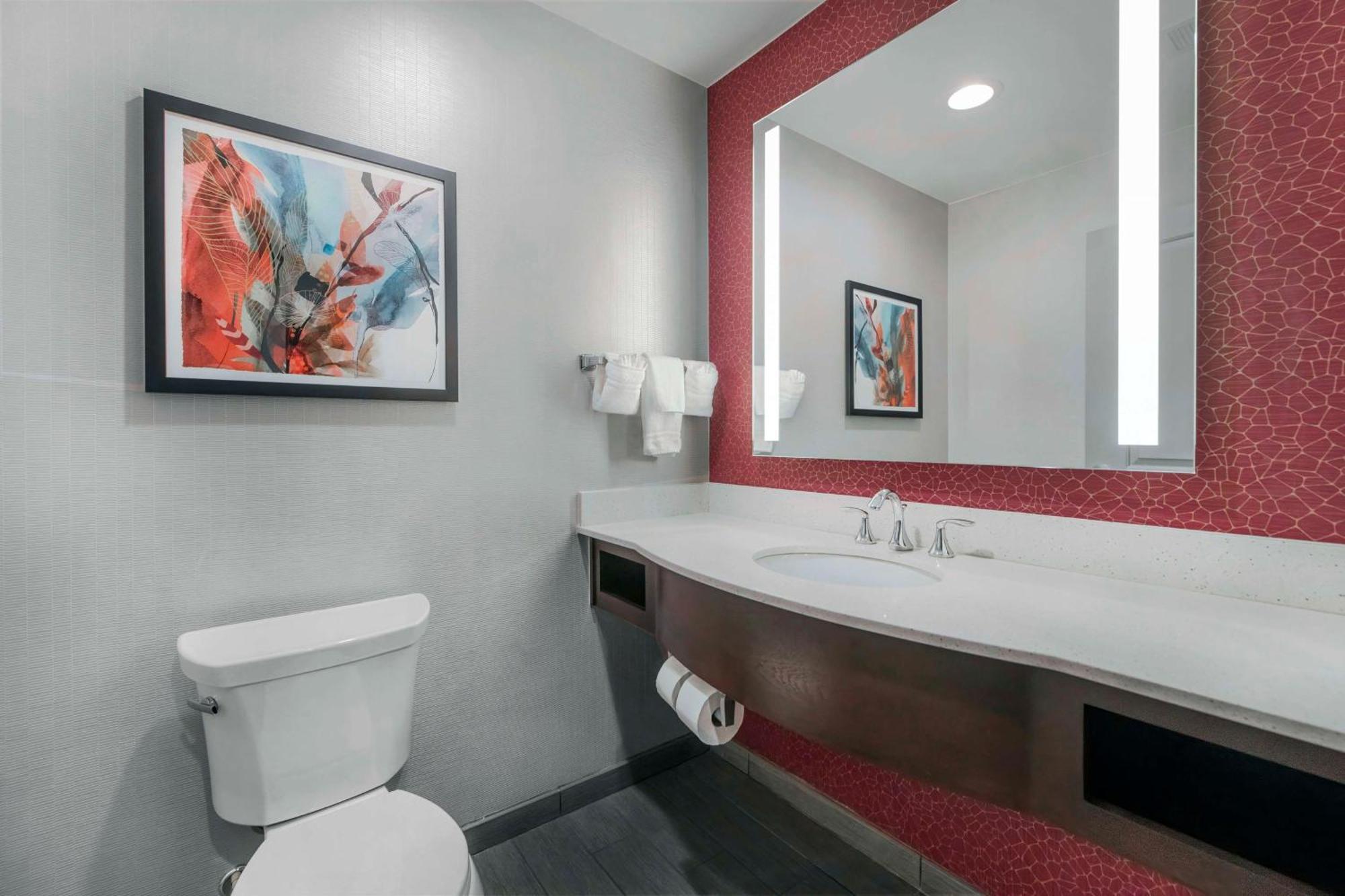 Hilton Garden Raleigh 3* Cary